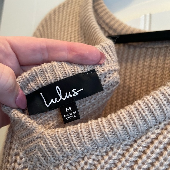 Lulu’s Tan Sweater - Picture 4 of 4